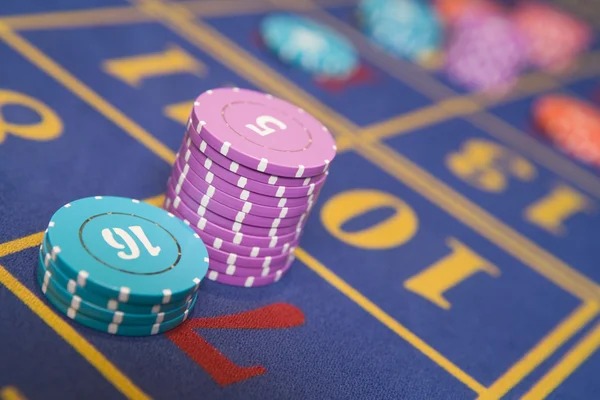 Live football streaming and betting interface
